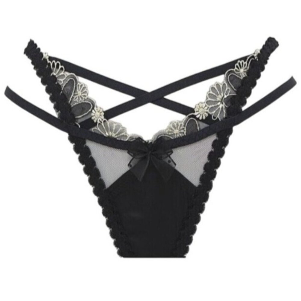 For The Love & Lemons x Victoria Secret Black Sheer Lace Embroidered Daisy Lash